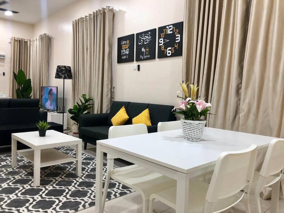 Rumahku Homestay, Taman Jasin Perdana Exteriér fotografie