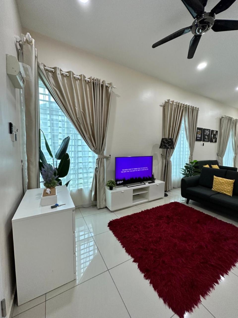 Rumahku Homestay, Taman Jasin Perdana Exteriér fotografie